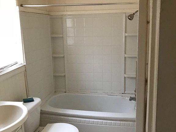 2nd image of 1263 1st Ave S #B