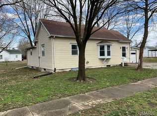 315 W 3 S, Mount Olive, IL 62069