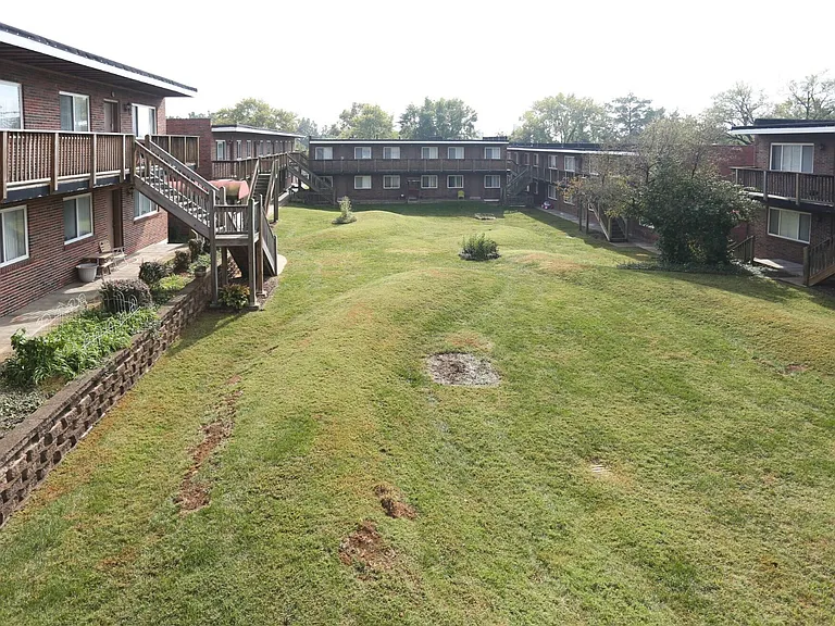 9805 Lilac Dr — Photo 1