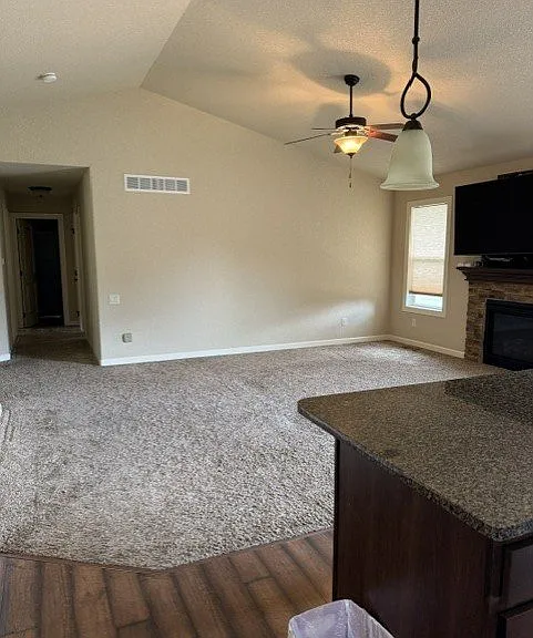 211 NE 19th Ct — Photo 2