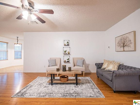 5th image of 5819 Medina Dr