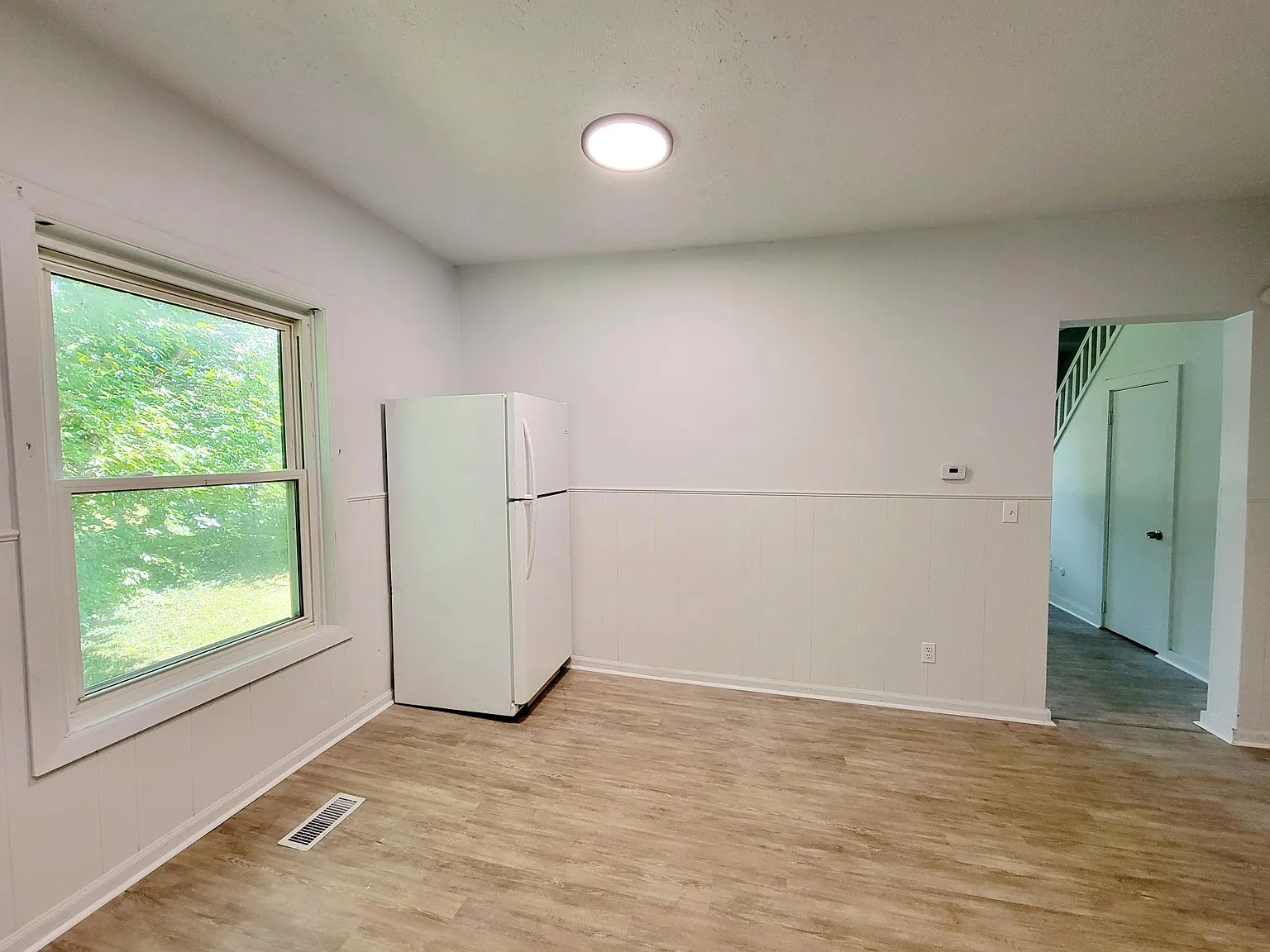 2 bed, 1.5 bath, 1980 sqft, $1,150 — Photo 3