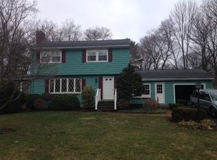 93 Stagecoach Rd, Holliston, MA 01746