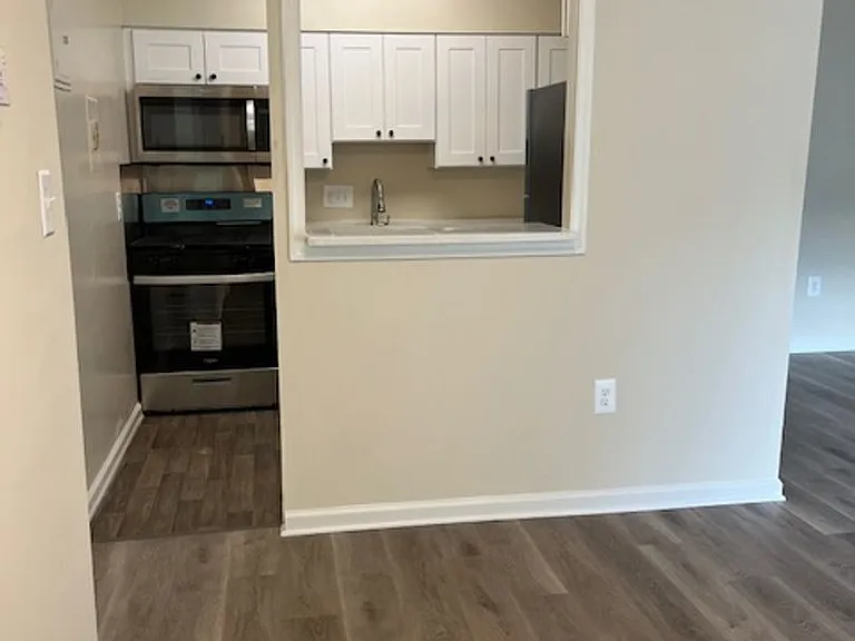 Woods Edge Apartments — Photo 54
