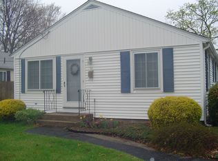 93 Bellevue Ave, Warwick, RI 02888