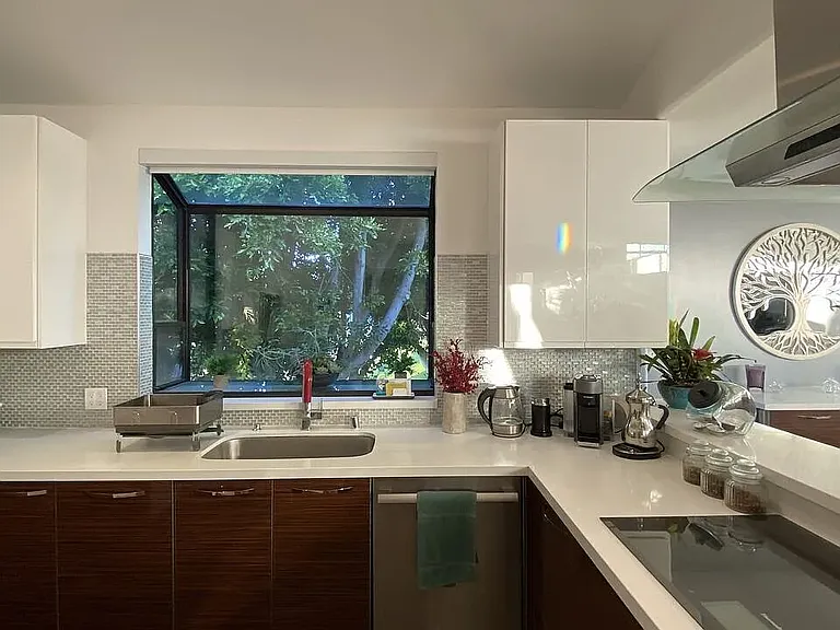 42 Sea Colony Dr — Photo 5