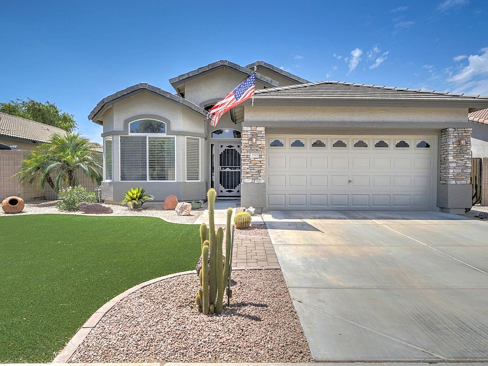 11905 W Jefferson St-1