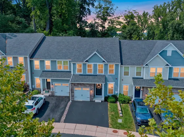1237 Benjamin Dr, Kennett Square, PA 19348