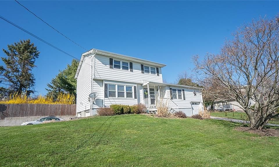 1st image of 12 Brooker Dr