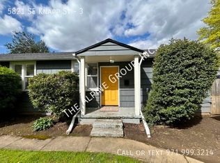 5821 SE Knapp St APT 3, Portland, OR 97206