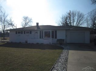 6355 Dewhirst Dr, Saginaw, MI 48638