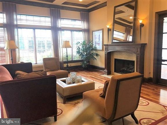3rd image of 12958 Centre Park Cir APT 325