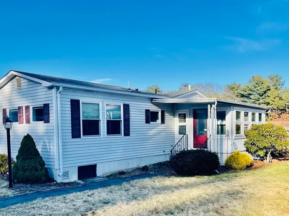 101 Snowgoose Ln, Plymouth, MA 02360