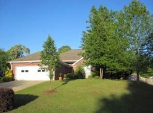 104 Bellwood Dr, Starkville, MS 39759