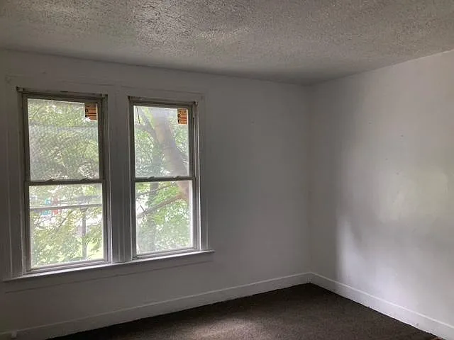374 Hawley St — Photo 15