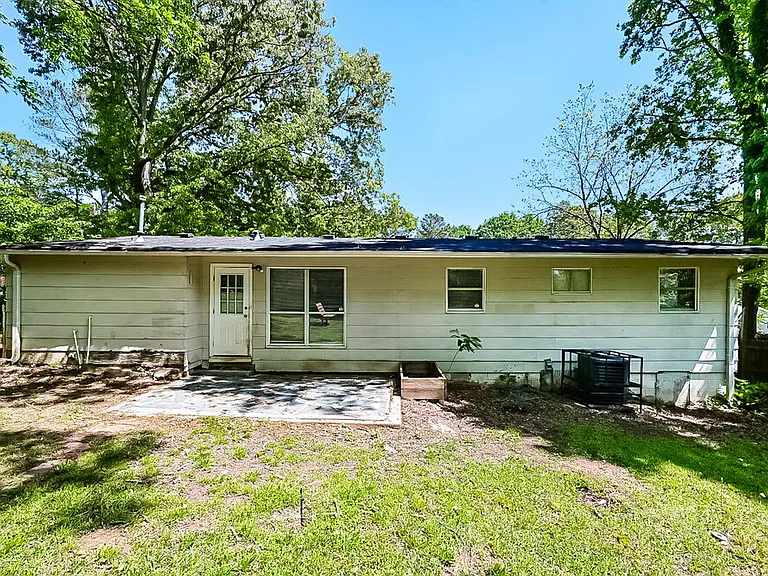 6637 Imperial Dr — Photo 16