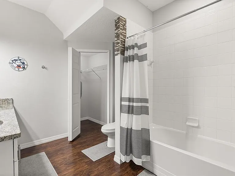 5356 Diplomat Ct #107 — Photo 29