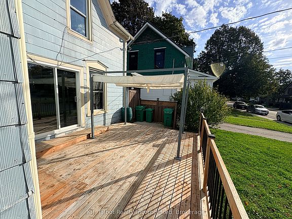 2nd image of 103 Bruce St E #101