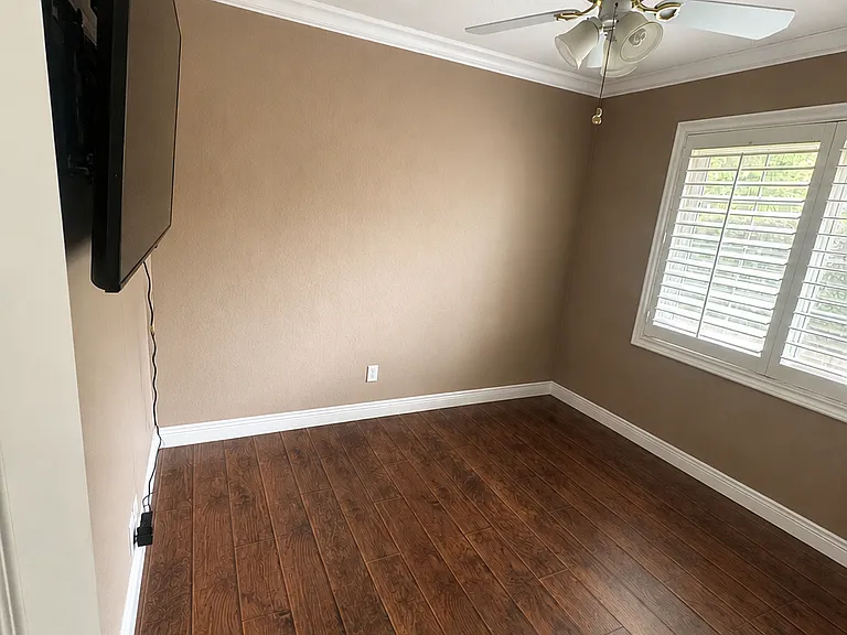 606 Pinecrest Ln — Photo 9