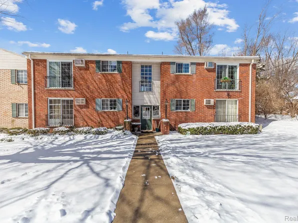 401 Miller Ave APT 206, Rochester, MI 48307