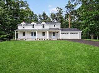 15 Pioneer Rd, Hingham, MA 02043