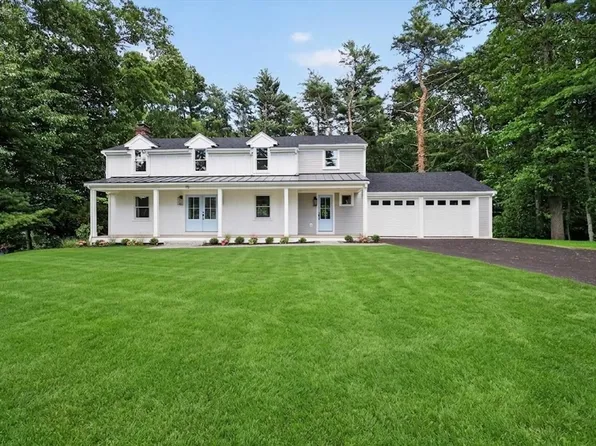 15 Pioneer Rd, Hingham, MA 02043