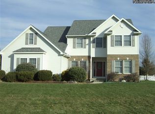 32080 Deerfield Dr, Avon Lake, OH 44012