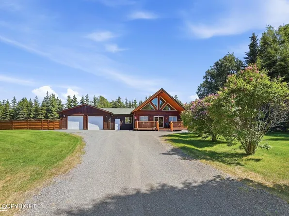 105 Phillips Dr, Kenai, AK 99611