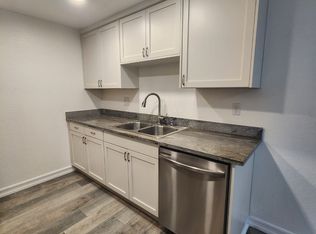 468 Cherry Ln APT G, Manteca, CA 95337