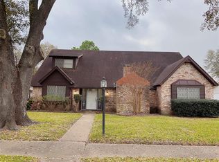 9227 Sandstone St, Houston, TX 77036