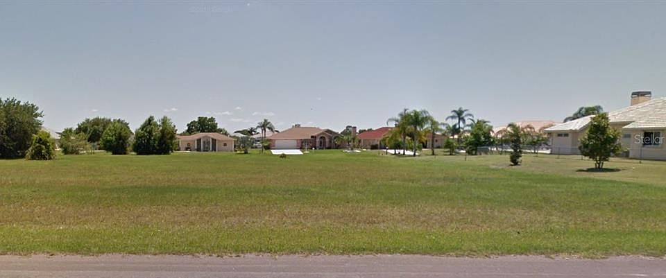 2nd image of 11663 SW Dallas Dr N #5