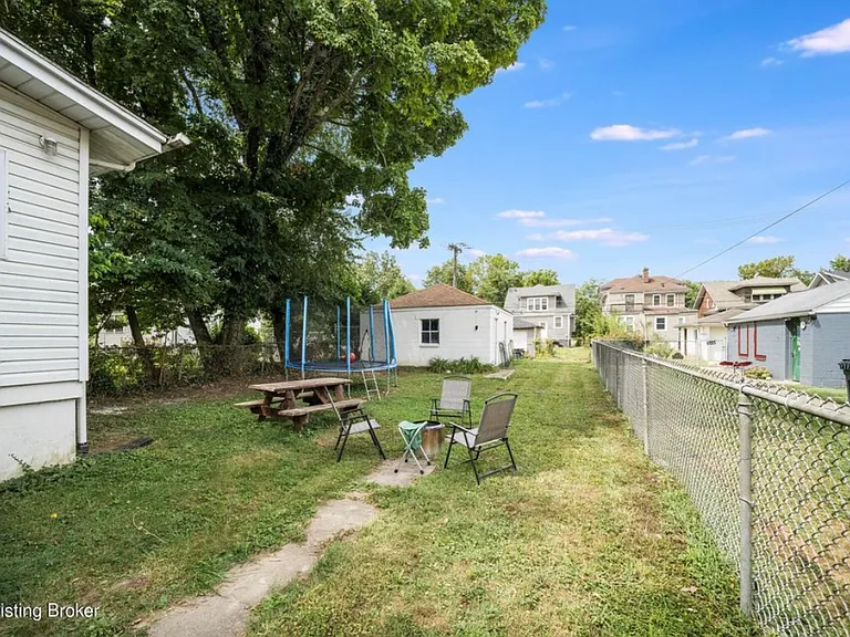 340 Glendora Ave — Photo 11