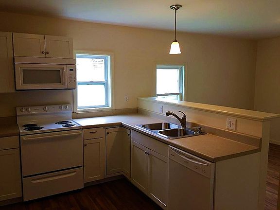 3rd image of 163 Cayuta St