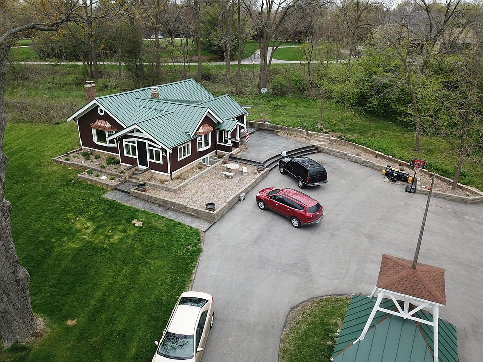 1st image of N46W29096 E Capitol Dr