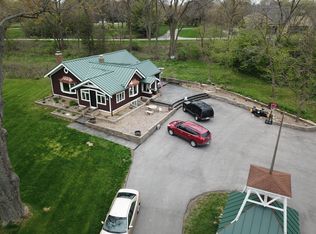 N46W29096 E Capitol Dr, Hartland, WI 53029