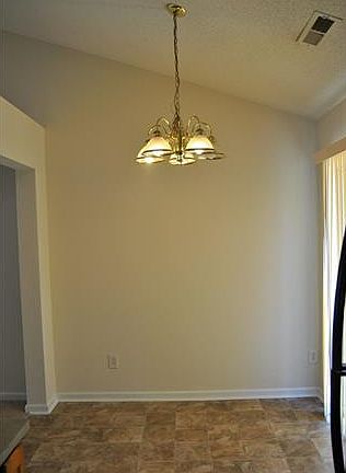 4th image of 2514 Forest Glen Dr