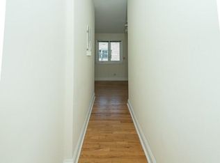852 W Sheridan Rd APT 1, Chicago, IL 60613