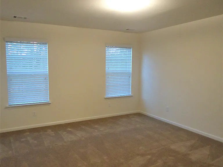 42 Amber Dr — Photo 9