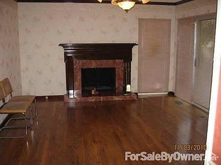 3rd image of 2007 Seven Pines Dr