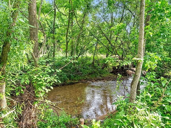 4th image of 110 Little Fork Rd
