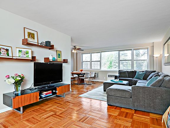 2nd image of 1299 Palmer Ave APT 212