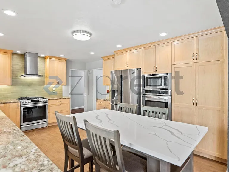 2969 Martin Ave — Photo 13