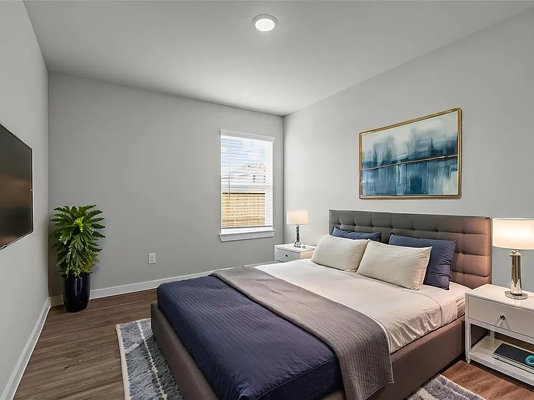 3003 Middleton Dr — Photo 11