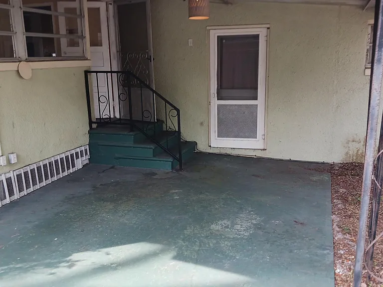 625 Glenridge Way #A — Photo 3
