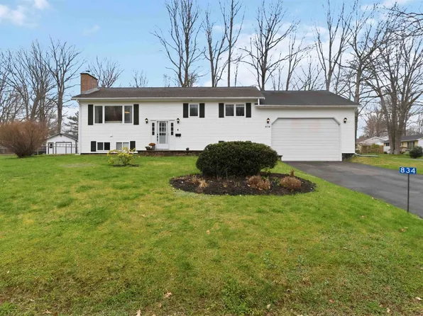 834 Beaver St, Greenwood, NS B0P 1R0