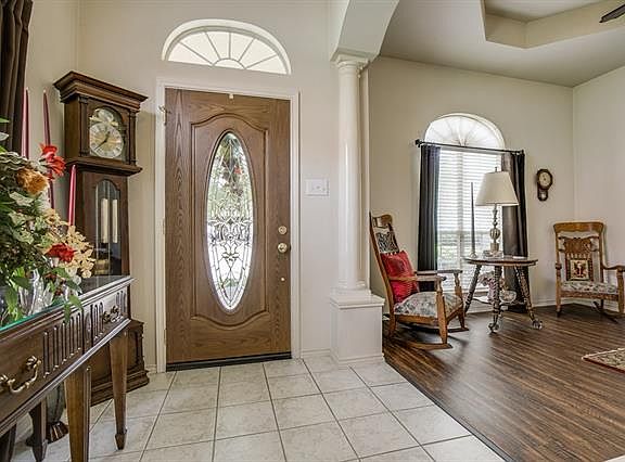 5th image of 2917 Saratoga Dr