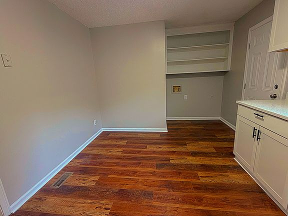 5th image of 620-622 Ambler Ave #1