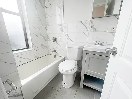 Rented by Oxford Property Group | media 13