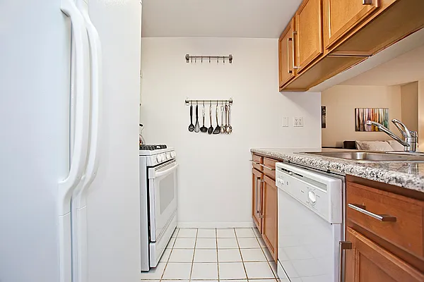 Rented by null | media 49