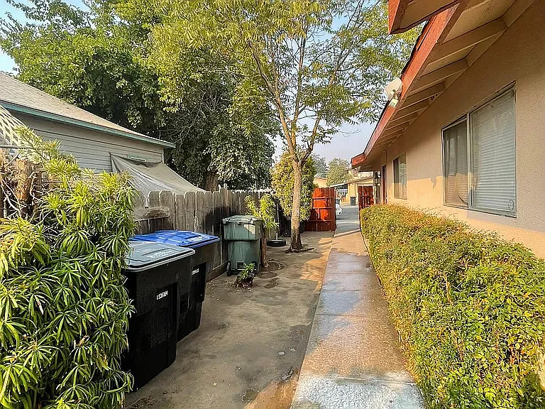 718 S Garden St #B — Photo 2